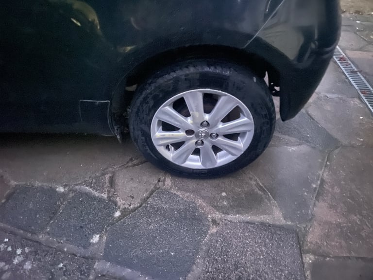 Toyota, YARIS, Hatchback, 2009, Manual, 1329 (cc),3 doors - Image 10