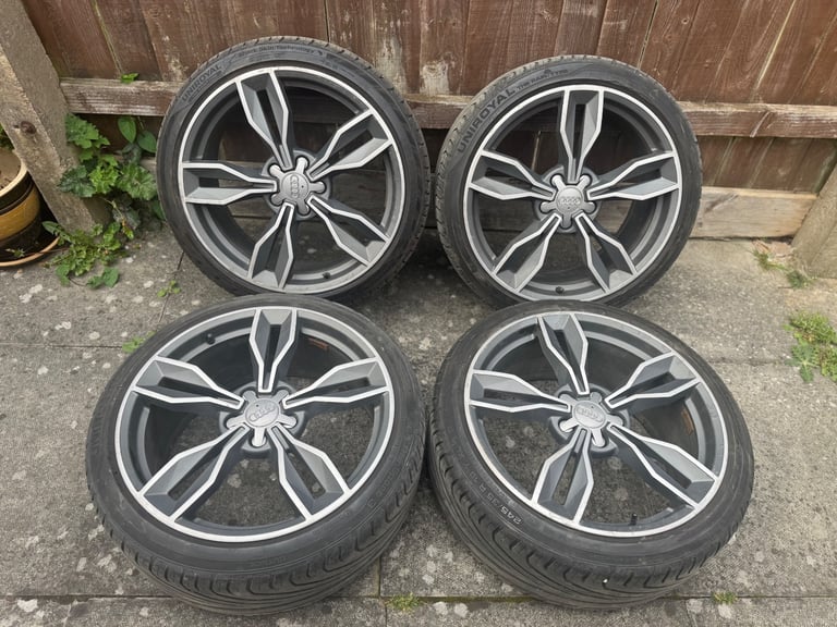 Genuine Audi TTS TTRS TT S Line 19” Coke Bottle Competition Alloy Wheels Set