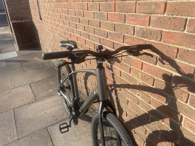 Trek Duel Sport Hybrid Bike