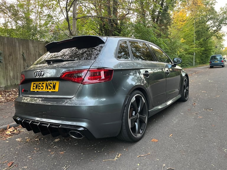 2015 AUDI RS3 SPORTBACK DSG QUATTRO 2.5 TSFI 5dr Daytona grey 