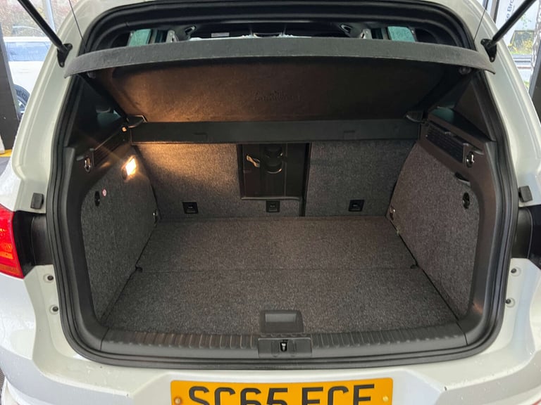 2015 Volkswagen Tiguan 2.0 Tiguan R-Line Edition TDI BlueMotion Technology 4Motion Semi-Auto 4WD ...