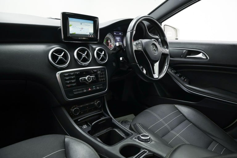 2013 Mercedes-Benz A-Class 1.8 A180 CDI BlueEfficiency Sport 7G-DCT Euro 5 (s/s) 5dr HATCHBACK Di...