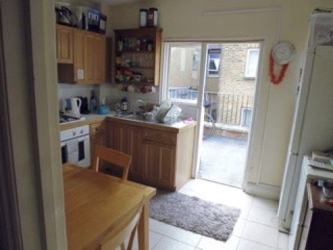 Room with double bed in Fulham for 1 person