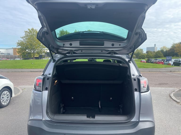 2021 Vauxhall Crossland 1.2 Turbo Elite Nav Auto Euro 6 (s/s) 5dr HATCHBACK Petrol Automatic