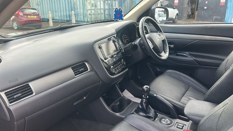 2016 Mitsubishi Outlander 2.3L GX 4 DI-D SUV 5dr Diesel Manual Euro 6 (147 bhp) SUV Diesel Manual