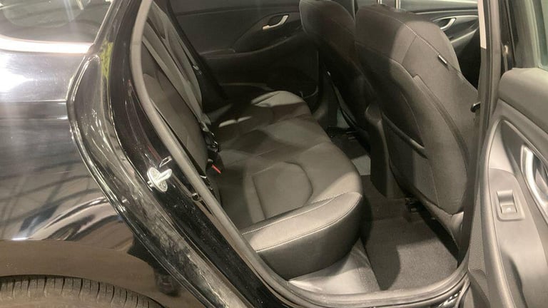 2018 Hyundai i30 1.0 T-GDi Blue Drive SE Nav Euro 6 (s/s) 5dr HATCHBACK Petrol Manual