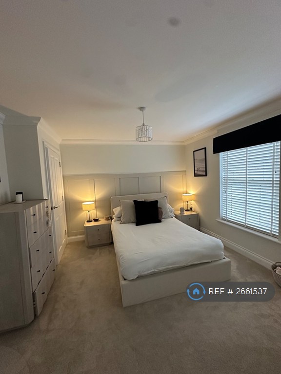 2 bedroom flat in Onehouse Way, Onehouse, Stowmarket, IP14 (2 bed) (#2661537)