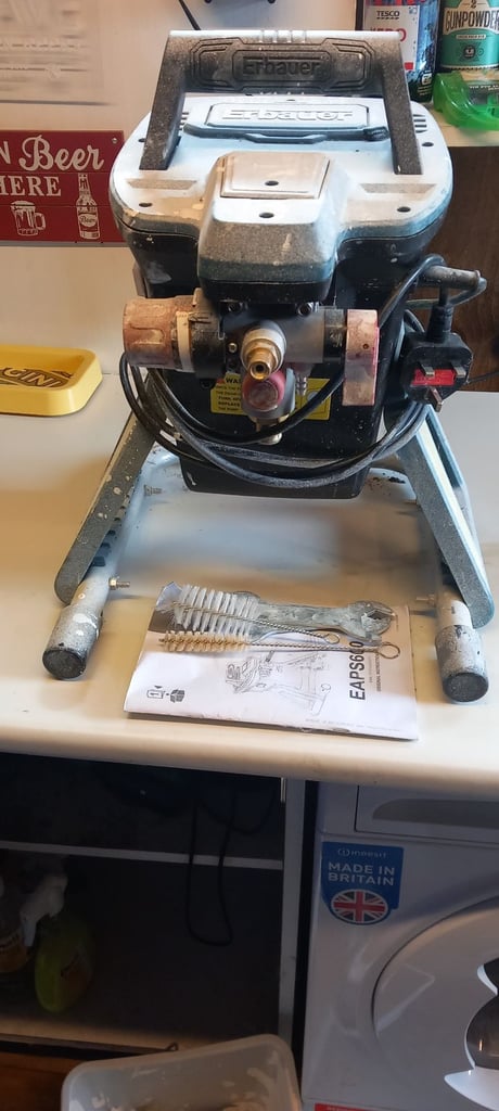 Erbauer 600w paint sprayer 