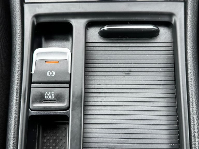 2013 63 VOLKSWAGEN GOLF 2.0 TDI BLUEMOTION TECH GT HATCHBACK 5DR DIESEL MANUAL E