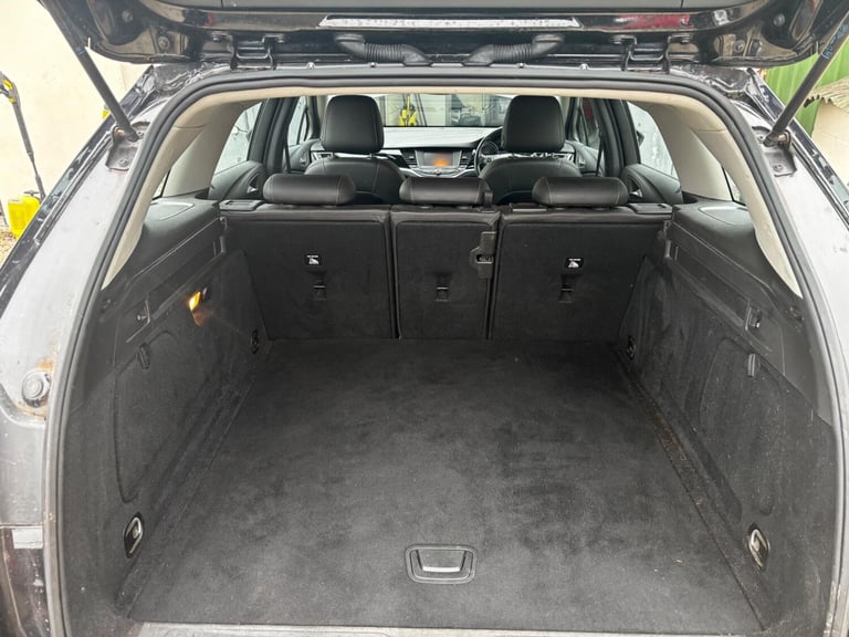 image for  Vauxhall Astra 1.4i Turbo Elite Sports Tourer Euro 6 5dr Petrol Manual