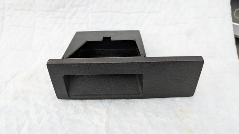 image for Genuine VW/AUDI Centre console ashtray (Golf Mk2/Jetta Mk2)