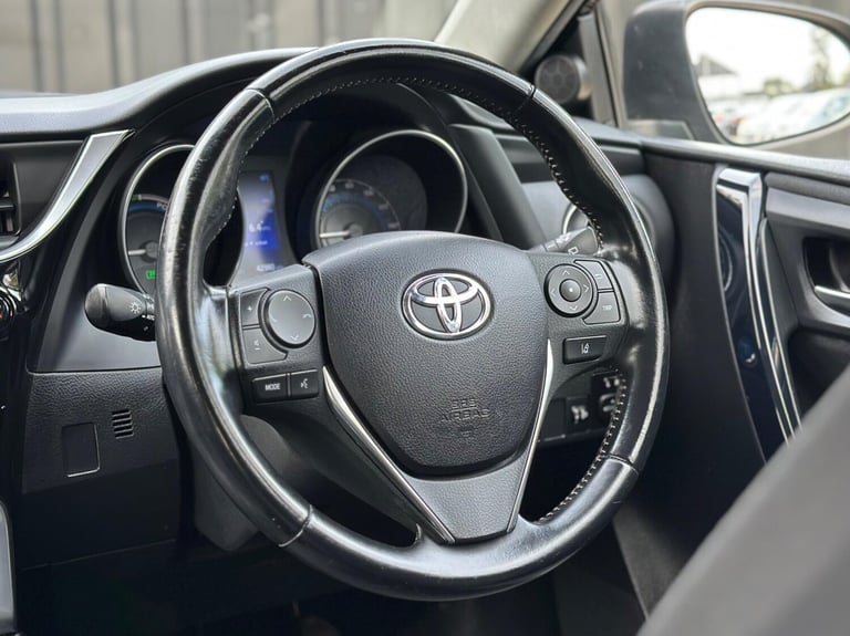 2017 Toyota Auris 1.8 Hybrid Icon TSS 5dr CVT HATCHBACK PETROL/ELECTRIC Automatic