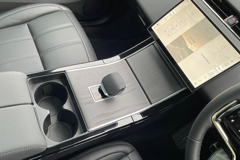 2025 Land Rover Range Rover Evoque 1.5 P270e Dynamic SE 5dr Auto ESTATE PETROL/ELECTRIC Automatic