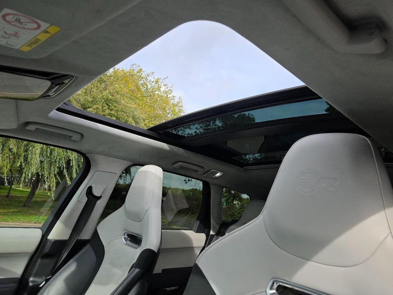 LAND ROVER RANGE ROVER SPORT 5.0 P575 V8 SVR Auto 4WD Euro 6 (s/s) 5dr 2018