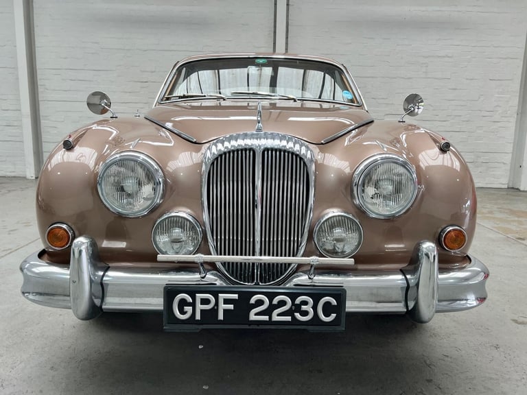 1965 Daimler V8 Petrol Automatic