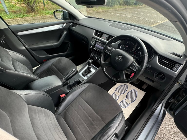 2013 Skoda Octavia 1.6 TDI CR Elegance 5dr DSG HATCHBACK Diesel Automatic