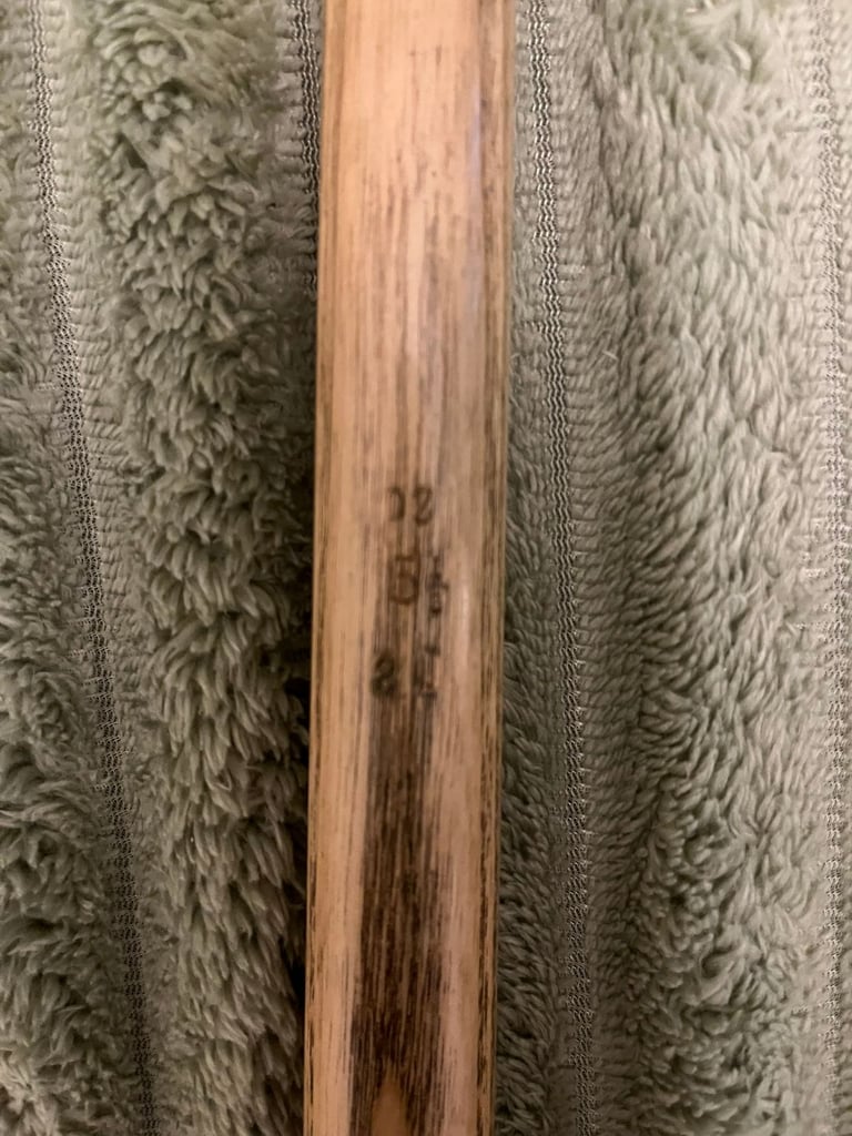 Beautiful Vintage 'Empire Match' One Piece Snooker Cue & Case