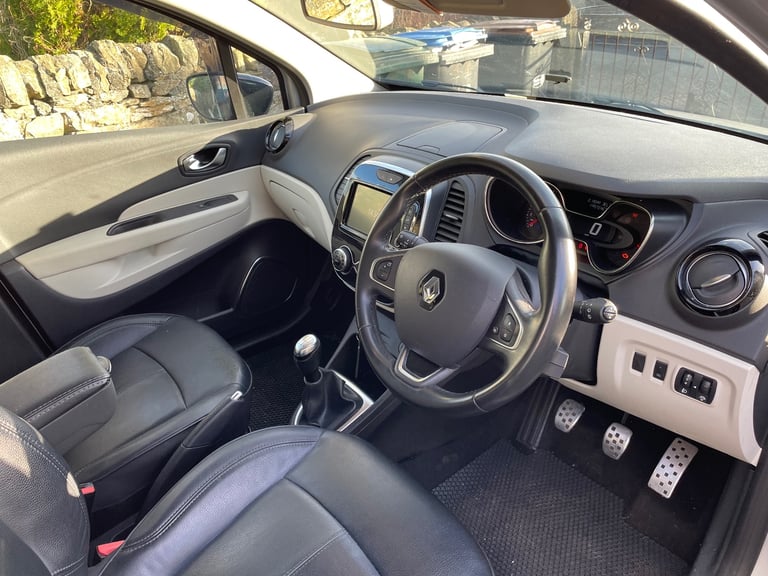 Renault, CAPTUR, GT LINE Hatchback, 2019, Manual, 1461 (cc), 5 doors