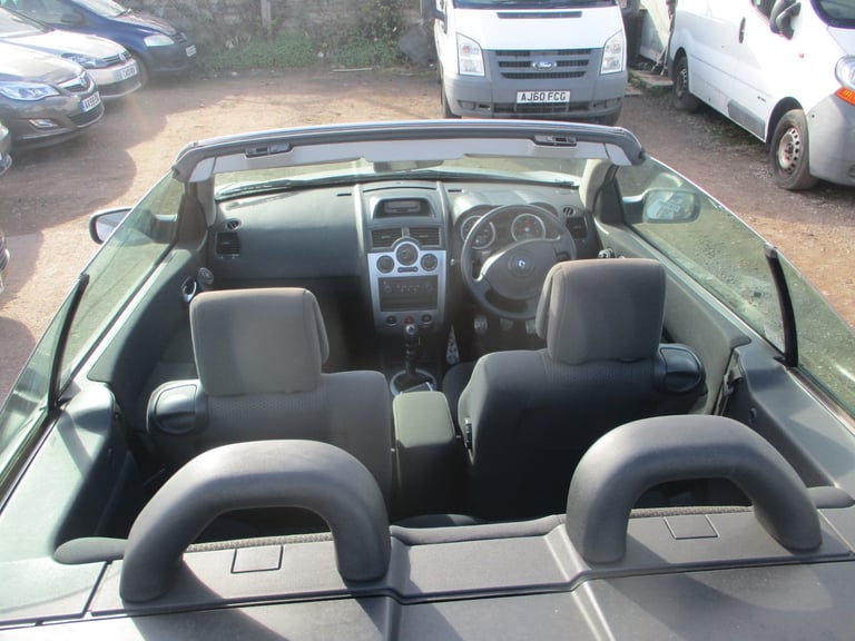 RENAULT MEGANE DYNAMIQUE  1.9 DIESEL CONVERTIBLE