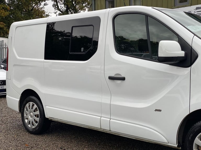 2014 Vauxhall Vivaro WITH SOLAR-ROCK &amp; ROLL-HOB-SINK VAN CONVERSION Diesel Manual