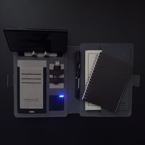 ORGANISER BUILT-IN POWER BANK in Maida Vale, London Gumtree