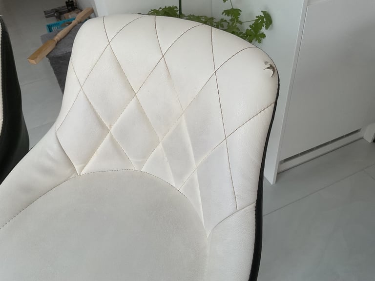 Breakfast bar stools £20 each. 