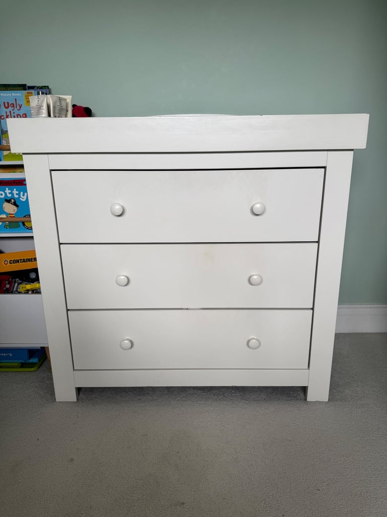 image for Mamas & Papas Mia Wardrobe & Chest of Drawers