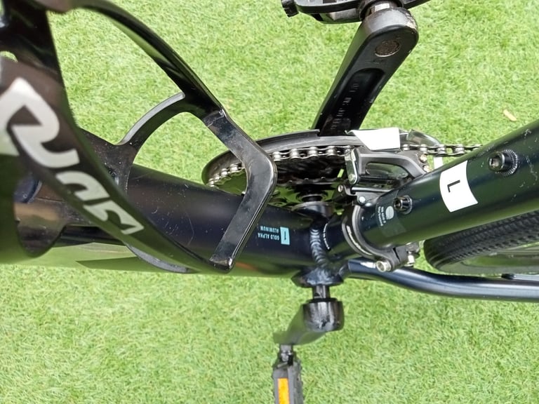 Trek Dual Sport Hybrid Mountain Bike.