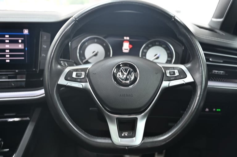 2018 68 VOLKSWAGEN TOUAREG 3.0 TDI V6 R-LINE SUV 5DR DIESEL TIPTRONIC 4MOTION EU