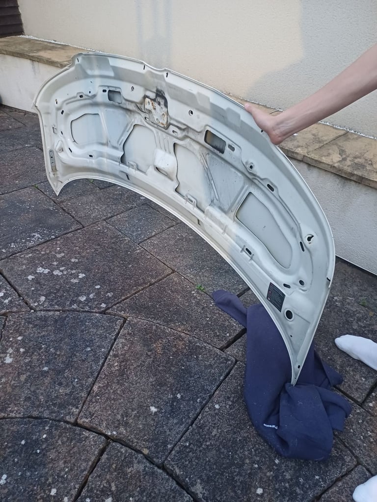 Vw transporter t5 bonnet 2006