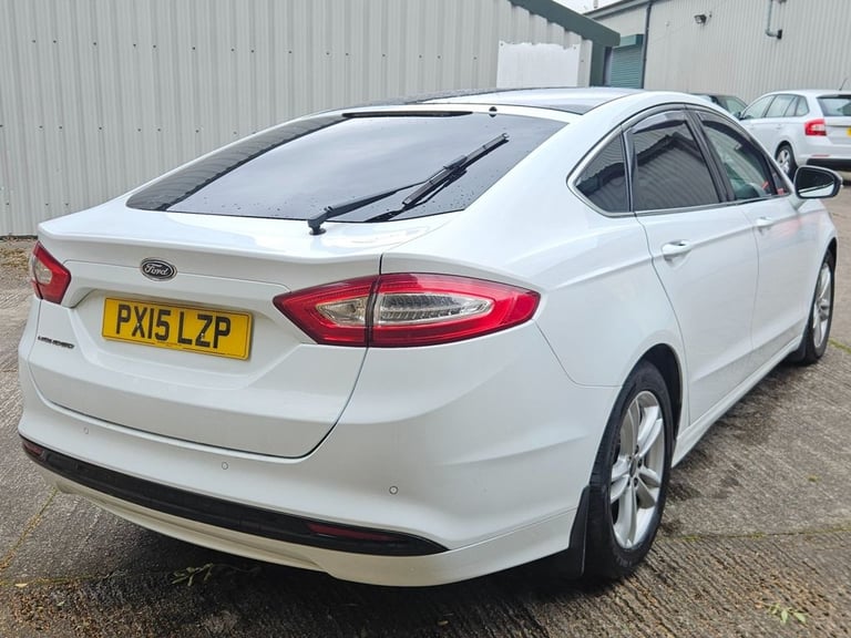 2015 Ford Mondeo 2.0 TDCi Titanium 5dr HATCHBACK DIESEL Manual