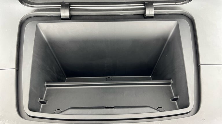 2025 Volvo EX30 Plus, Single Motor Extended Range, Electric Estate Electric Automatic