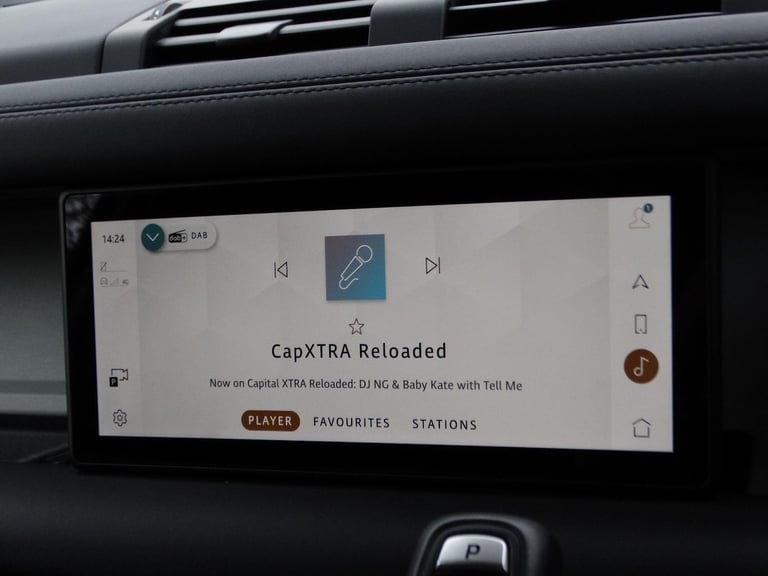 2024 Land Rover Defender 90 3.0 D250 MHEV Hard Top SUV Auto 4WD SWB Euro 6 (s/s) 3dr PANEL VAN Di...