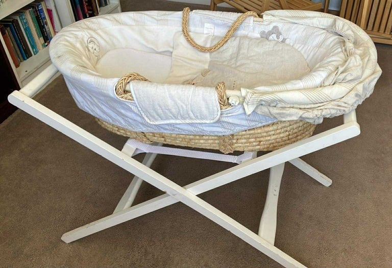 image for Mamas & Papas Baby Bassinet on Frame