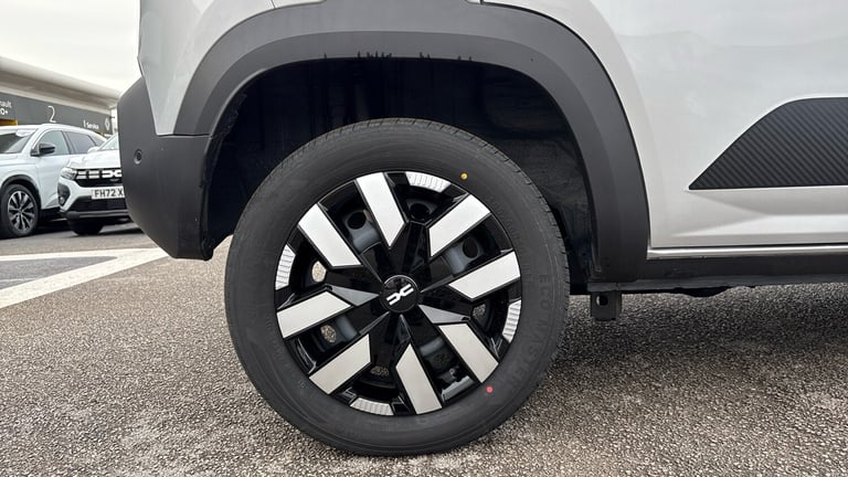 2025 Dacia Spring 27kWh Expression 65 48kW 5dr Auto Electric Hatchback Hatchback Electric Automatic