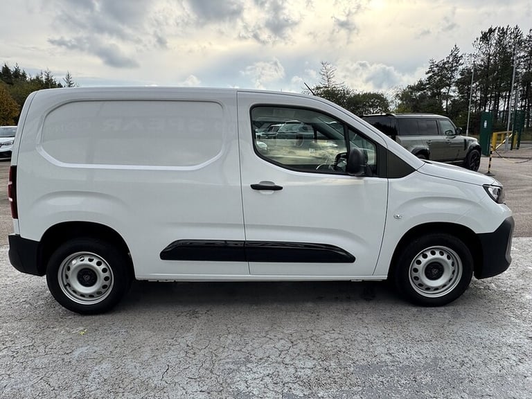 2024 Peugeot Partner Hdi 100ps 1000 Professional Euro 6 with Air Con, Cruise &amp; Rear Sensors P...