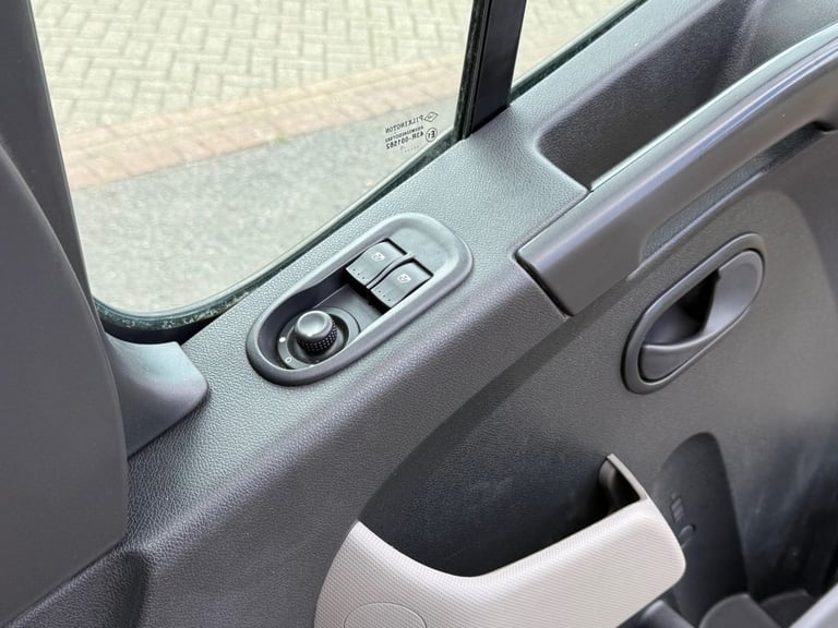 2015 Renault Master 2.3 dCi 35 CAMPERVAN Business Panel Van 5dr Diesel Manual FWD LWB Medium Ro M...