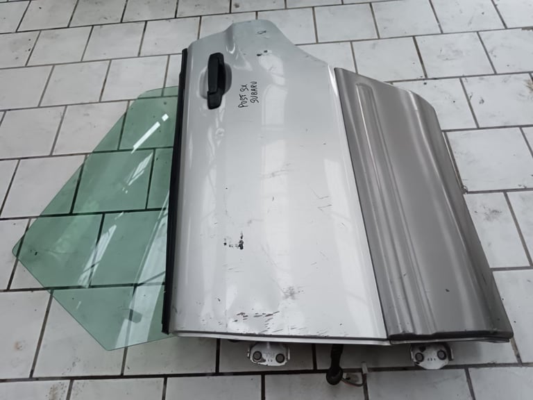 Lh rear door Subaru Forester