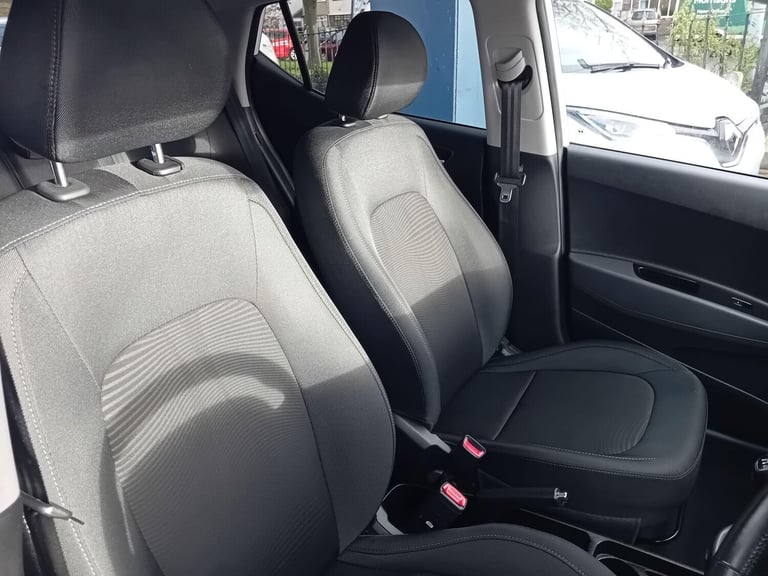 2018 Hyundai i10 1.0 Premium Euro 6 5dr HATCHBACK Petrol Manual