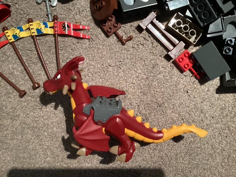 Lego/Duplo joblot of Castle, Dragon, Knights etc