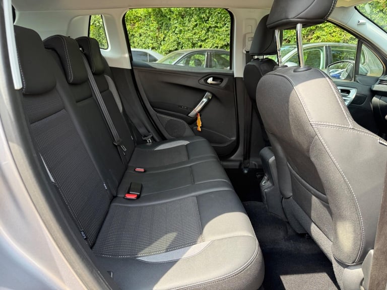 2019 Peugeot 2008 1.5 BlueHDi 100 Allure 5dr [5 Speed] HATCHBACK DIESEL Manual