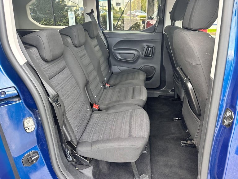 2022 Vauxhall Combo Life 1.5 Turbo D SE XL MPV 5dr Diesel Manual 6Spd Euro 6 (s/s) (7 Seat) (100 ...