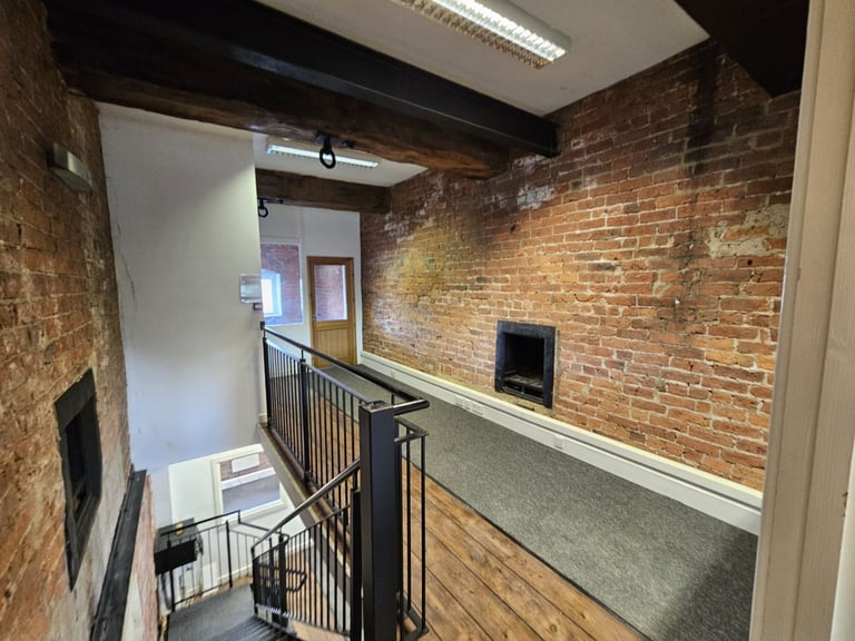  Cut Your Overheads Stay Local in West Yorkshire Office and Warehouse to Rent 