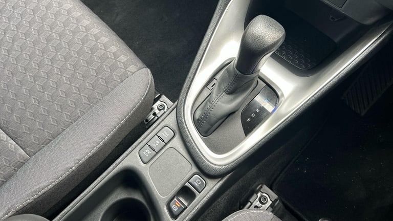 2023 Toyota Yaris 1.5 VVT-h Icon Hatchback 5dr Petrol Hybrid E-CVT Euro 6 (s/s) (116 ps) HATCHBAC...