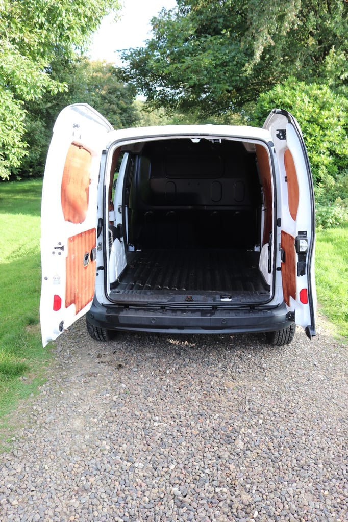 2020 Nissan NV250 1 Owner FSH Belt Done