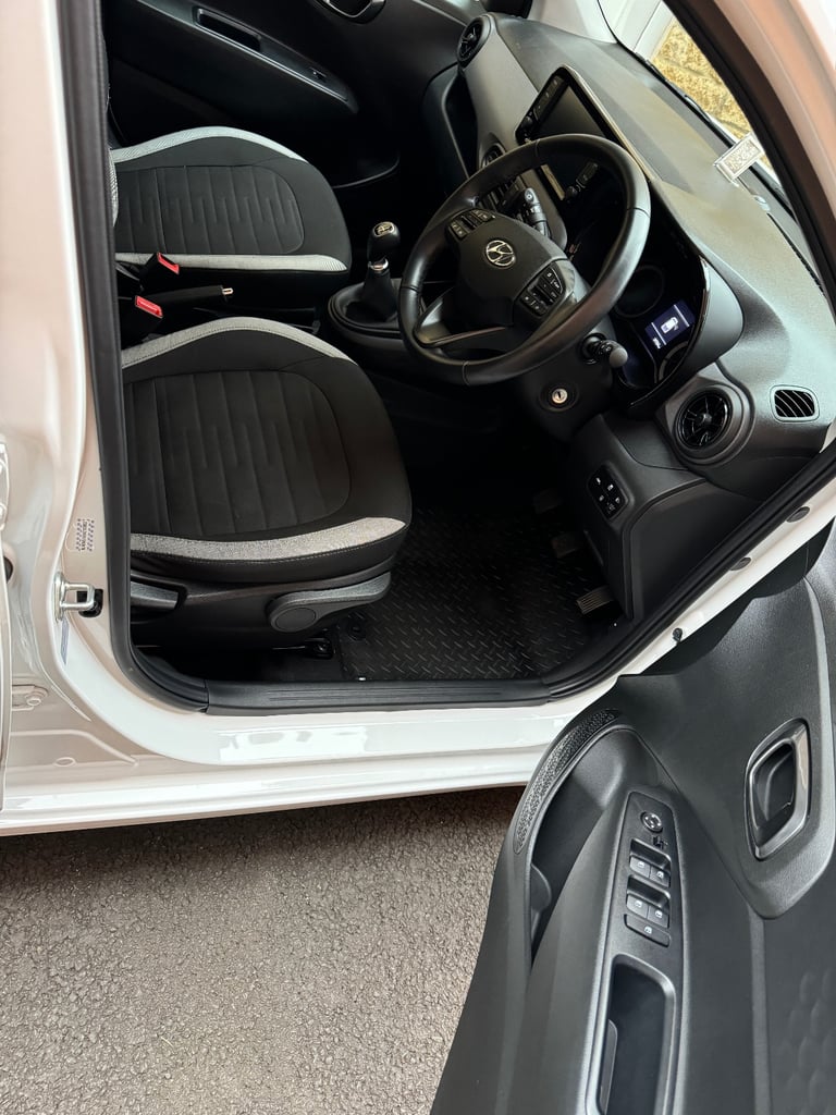 Immaculate  -Hyundai, I10, 5 doors - Like new