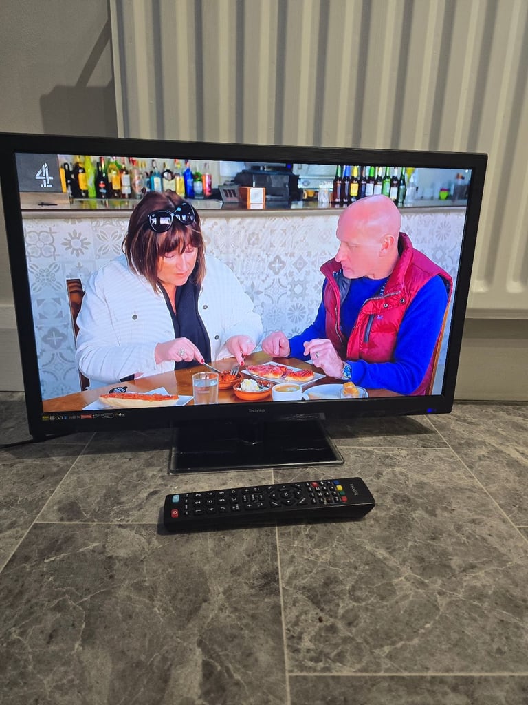 Technika 24" HD Tv