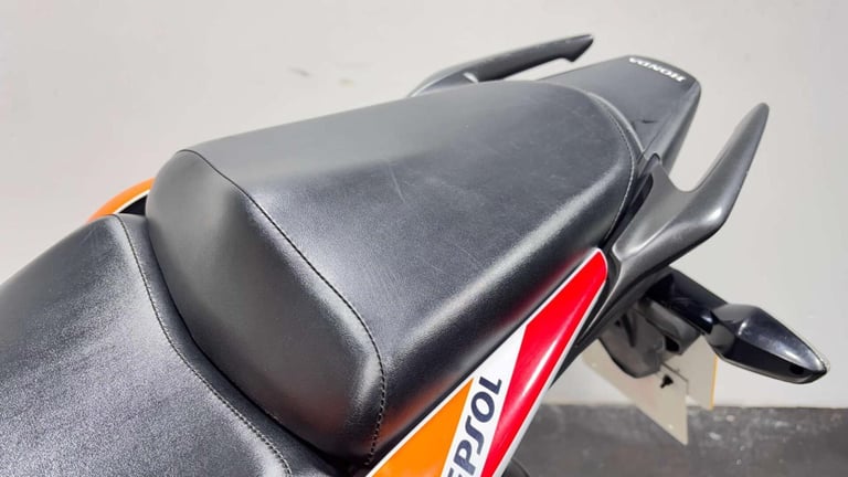 Honda CBR REPSOL 2017 7K SERVICED WARRANTY MOT 125CC SPORT BIKE