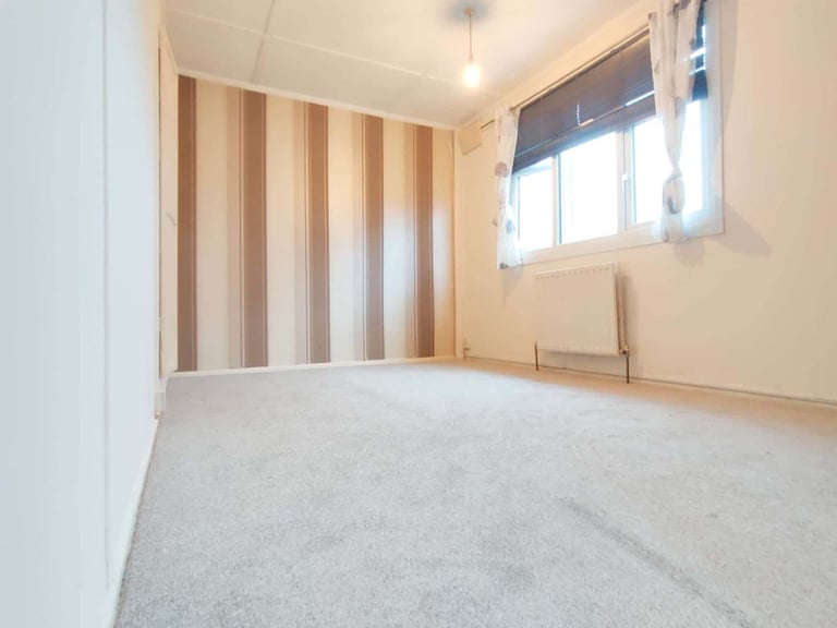 3 BED HOUSE TO LET IN MORDEN FEW MINS FROM TUBE £1890