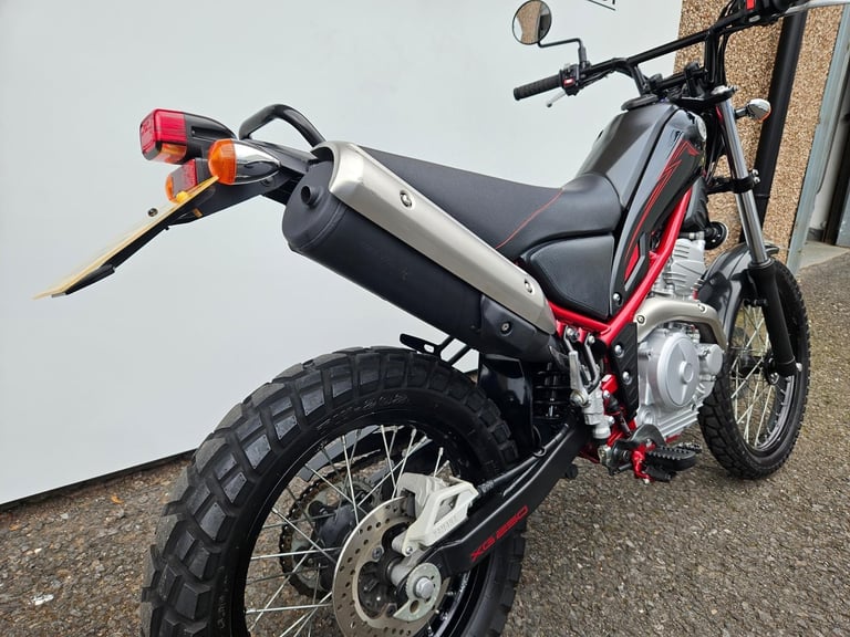 Yamaha XG250 Tricker in outstanding colours 
